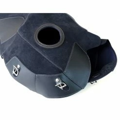 Copri Serbatoio Unit Garage Cover Serbatoio In Crosta Di Cuoio Nero 9 Copri Serbatoio Unit Garage Cover Serbatoio In Crosta Di Cuoio Nero -UNIT GARAGE Saldi unitgarage coverserbatoio2021 nero 4